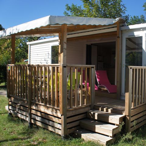 Mobilheim 4 Personen - Mobilheim Premium 32m² 2 Schlafzimmer + 2 Bäder + überdachte Terrasse 9m² + TV + Klima 4 Pers.