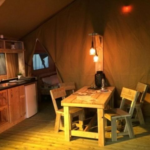 SafariZelt 4 Personen - Corsica Lodge, 2 Zimmer - Anreise am Samstag in der Hochsaison