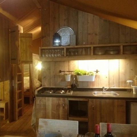 SafariZelt 5 Personen - Corsica Lodge, 2 Zimmer - Ankunft am Samstag in der Hochsaison