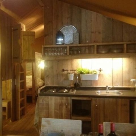 SafariZelt 8 Personen - Corsica Lodge 3 Zimmer - Ankunft am Samstag in der Hochsaison