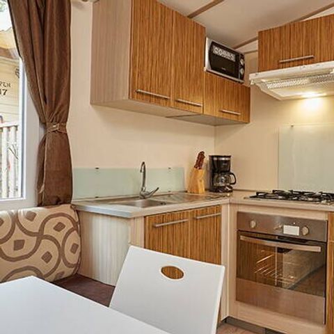 Mobilheim 4 Personen - Comfort | 2 Schlafz. | 4 Pers. | Erhöhte Terrasse | Klimaanlage | TV