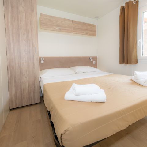 Mobilheim 6 personen - PRESTIGETRÄCHTIGER MAXICARAVAN