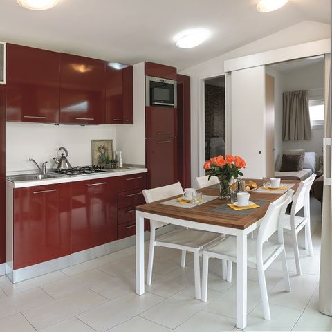Mobilheim 4 personen - 2 Schlafzimmer / 1 Badezimmer - überdachte Terrasse