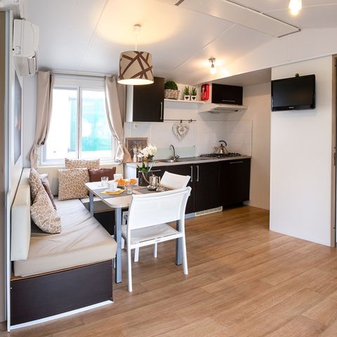 Mobilheim 4 Personen - 3 Schlafzimmer / 1 Badezimmer - überdachte Terrasse