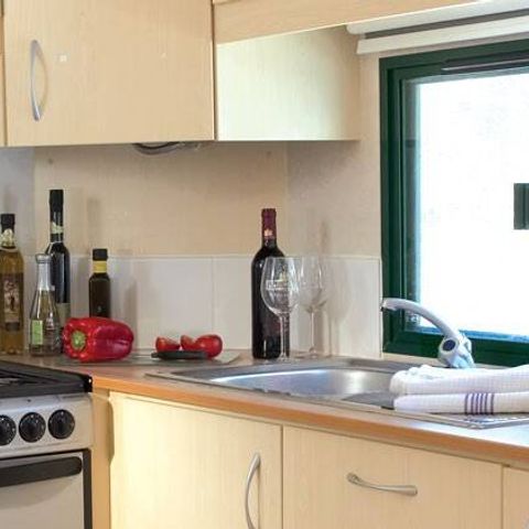 Mobilheim 6 Personen - Classic | 2 Schlafz. | 4/6 Pers. | Erhöhte Terrasse