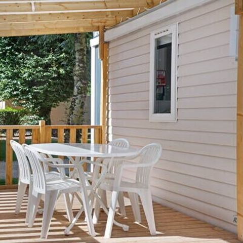 Mobilheim 5 Personen - Classic | 3 Schlafz. | 5 Pers. | Erhöhte Terrasse