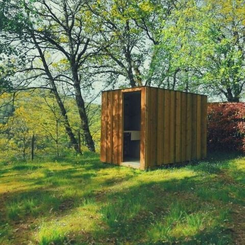 Stellplatz - PRIVATER SANITÄRPLATZ KOMFORT (10A)