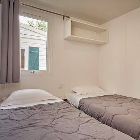 Mobilheim 6 Personen - Classic | 3 Schlafz. | 6 Pers. | Erhöhte Terrasse | 1 Bad | Klimaanlage...