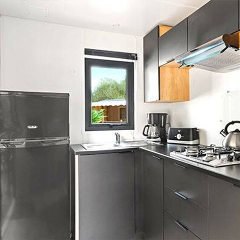 Mobilheim 4 Personen - Mobilheim | Ultimate | 2 Zi. | 4 Pers. | Einfache Terrasse | Klima | TV