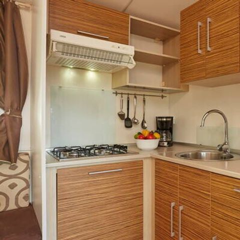 Mobilheim 4 Personen - Mobilheim | Classic | 2 Schlafz. | 4 Pers. | Hochterrasse | 2 Bäder | Klimaanlage | TV