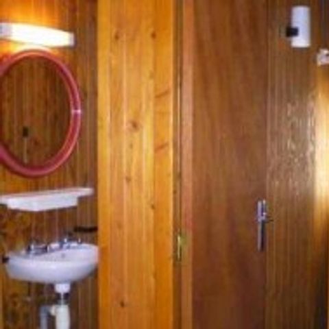 Chalet 4 Personen - ohne Sanitäranlagen
