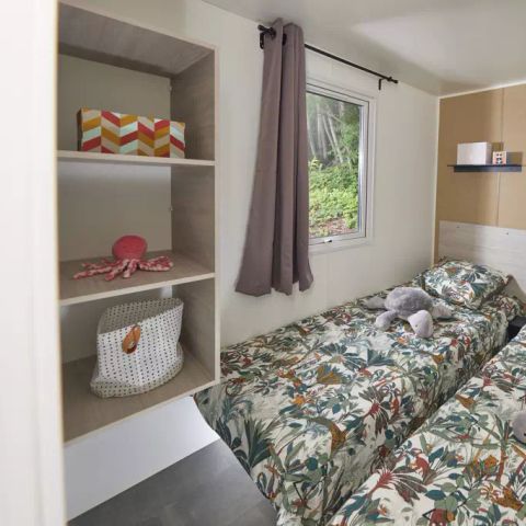 Mobilheim 6 personen - Mobilheim | Premium | 3 Zi. | 6 Pers. | Erhöhte Terrasse | 2 Bad | Klimaanlage | TV