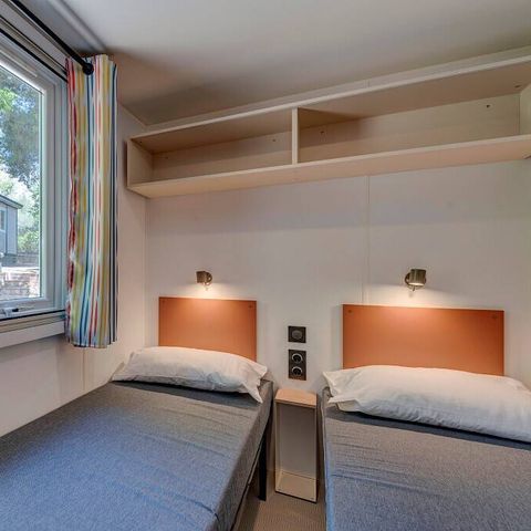 Mobilheim 6 Personen - Mobilheim | Comfort | 2 Zi. | 4/6 Pers. | Erhöhte Terrasse | Klimaanlage | TV