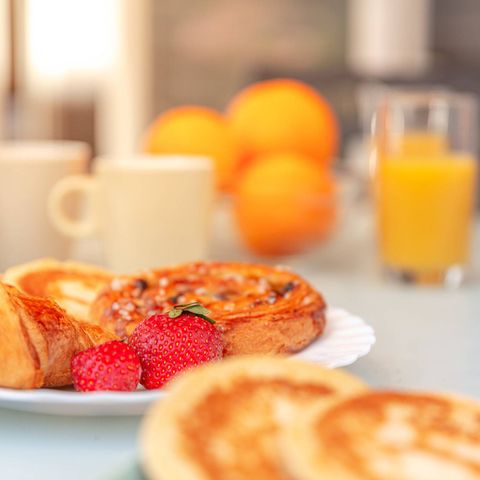 Mobilheim 4 Personen - Mobilheim | Comfort | 2 Zi. | 4 Pers. | Überdachte Terrasse | Klimaanlage | TV