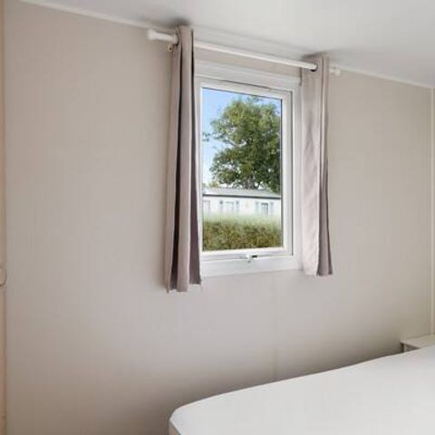 Mobilheim 6 Personen - Comfort | 2 Zi. | 4/6 Pers. | Höhere Terrasse | 1 Bad | Klimaanlage | TV