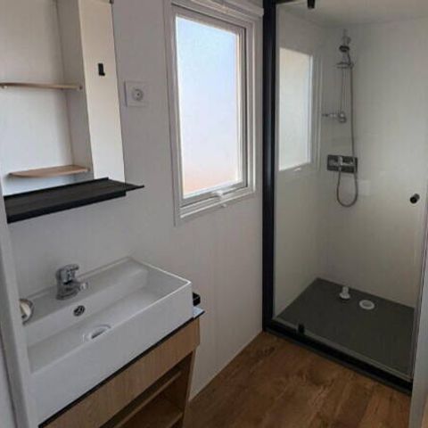 Mobilheim 6 Personen - Mobilheim | Premium | 3 Schlafz. | 6 Pers. | Erhöhte Terrasse | Klimaanlage | TV