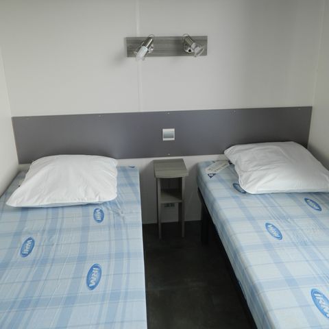 Mobilheim 6 personen - „Standard“ 32 m² - 2 Schlafzimmer - Terrasse für 4–6 Personen