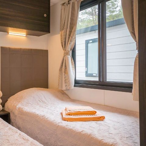 Mobilheim 6 personen - Premium | 3 Schlafz. | 6 Pers. | Erhöhte Terrasse | Klimaanlage | TV