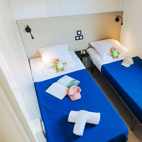 Bungalow 4 Personen -  SUNELIA PRESTIGE 2 Zi / 4 P - 34m² - Überdachte Terrasse- DIM