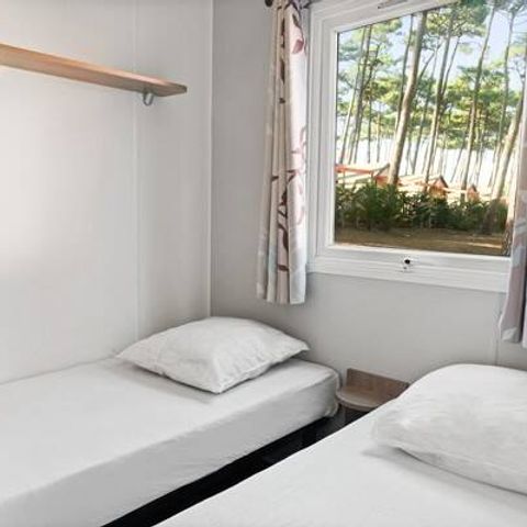 Mobilheim 4 Personen - Mobilheim | Comfort | 2 Zi. | 4 Pers. | Hochterrasse | 1 Bad