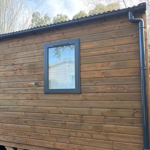 Chalet 5 personen - Chalet | Comfort | 2 Zi. | 5 Pers. | Einfache Terrasse | 1 Bad | Klimaanlage