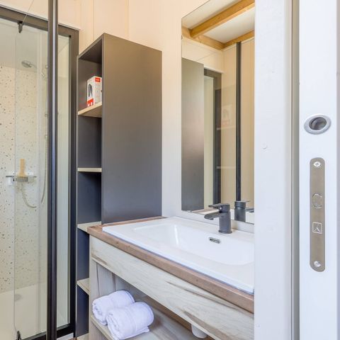 Chalet 5 personen - Chalet | Comfort | 2 Zi. | 5 Pers. | Einfache Terrasse | 1 Bad | Klimaanlage