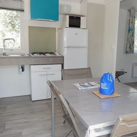 Bungalow 6 Personen - Haselnussstrauch PMR-Zugang mit Sanitäranlagen