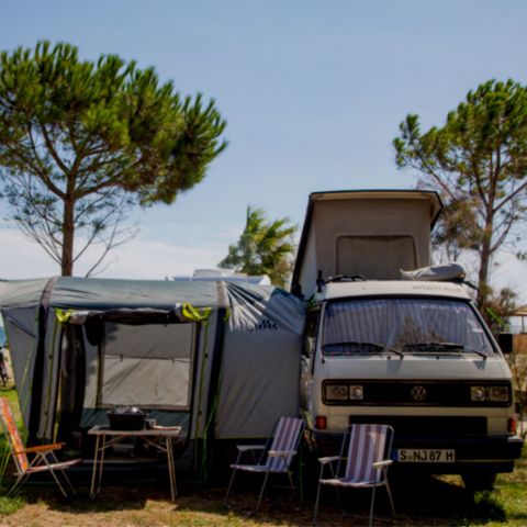 Stellplatz - Stellplatz 80m² Bord de Mer 2eme ligne