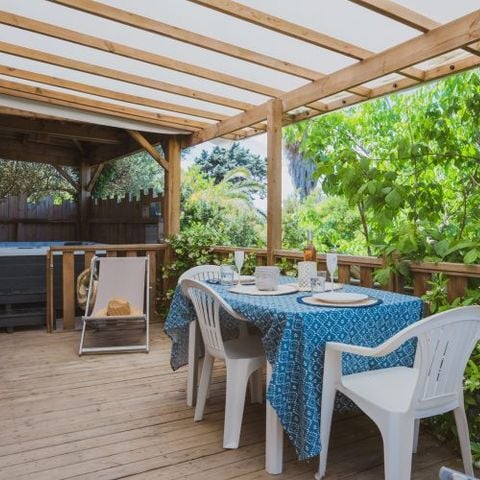 Mobilheim 4 Personen - Moorea 52 m² - 3 Räume - 2 Schlafzimmer - Privater Jacuzzi - Klimaanlage