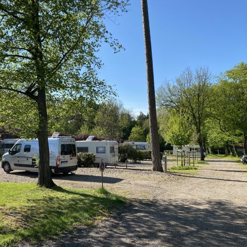 Stellplatz - Wohnmobil Pauschale Komfort 2 Personen (Strom 10A, Sanitäranlagen)
