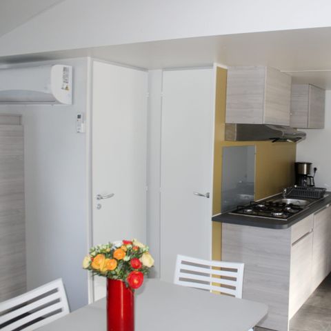 Mobilheim 6 Personen - Les Calanques mit überdachter Terrasse
