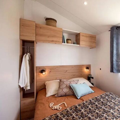 Mobilheim 8 Personen - Mobilheim | Premium | 4 Zi. | 8 Pers. | Terrasse Lounge | Outdoor Küche | 2 Bäder | Klima.