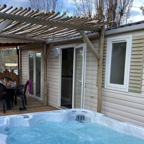Mobilheim 6 Personen - Cordelia 57 mit Jacuzzi
