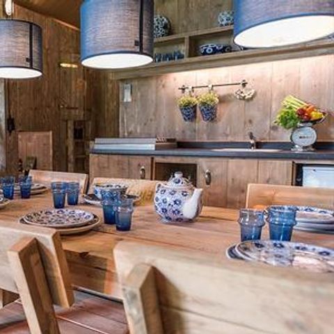 Wohnzelt auz holz 8 personen - SunLodge Pamoja & Kambi