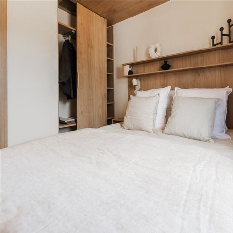 AUßERGEWÖHNLICHE UNTERKUNFT 4 Personen - Mobilheim Cottage Premium 2 Schlafzimmer - Klimaanlage - Geschirrspüler