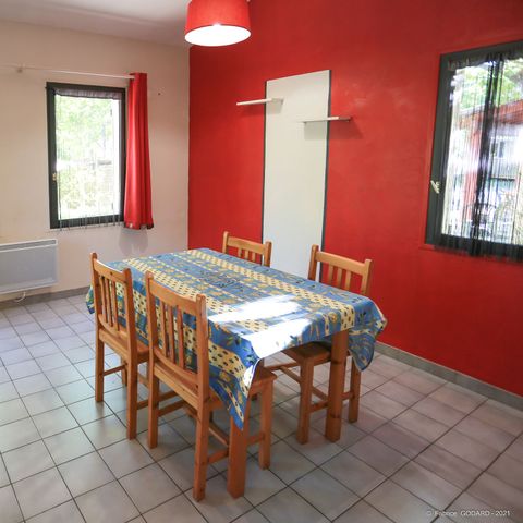 FERIENHAUS 4 Personen - Komfort-Pavillon 50m² - 2 Schlafzimmer - inkl. Terrasse