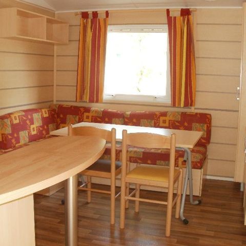 Mobilheim 6 Personen - Komfort 30m² (3 Zimmer) + überdachte Terrasse 10m².