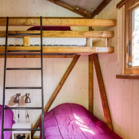 Safarizelt 5 Personen - Holzhütte Lodge auf Stelzen Komfort 27m² 2 Zimmer - überdachte Holzterrasse, schattiger Bereich 5 pers.
