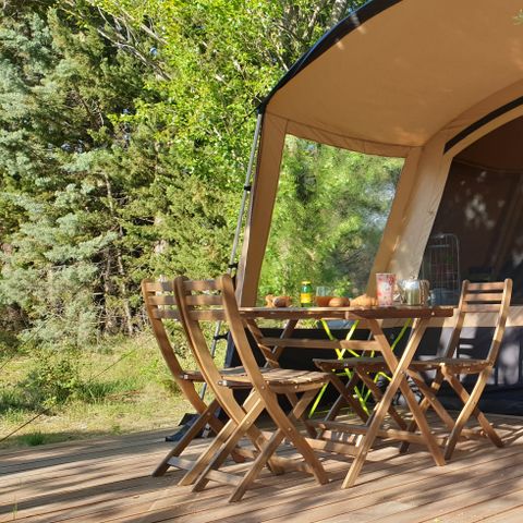 Safarizelt 4 Personen - Zelt prêt à camper 28 m² - halbüberdachte Terrasse - ohne Sanitäranlagen