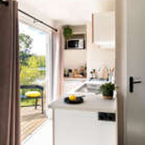 Mobilheim 4 Personen - Komfort plus Klimaanlage 26m² TV 2 CH