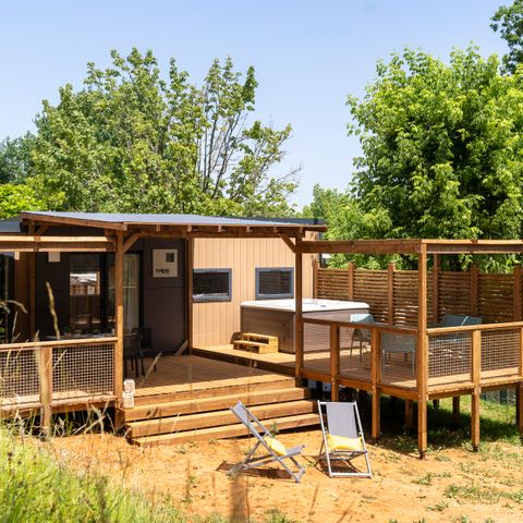 Mobilheim 6 personen - EXKLUSIV 3 Schlafzimmer Jacuzzi mit Master-Suite