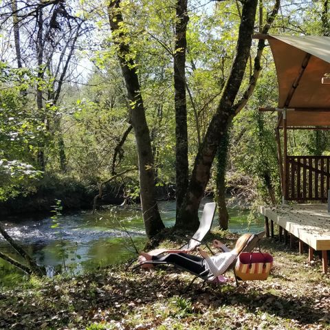 Wohnzelt auz holz 4 personen - LUXUS-LODGE AM FLUSSUFER