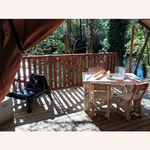 Safarizelt 4 Personen - LUXUS-LODGE AM FLUSSUFER
