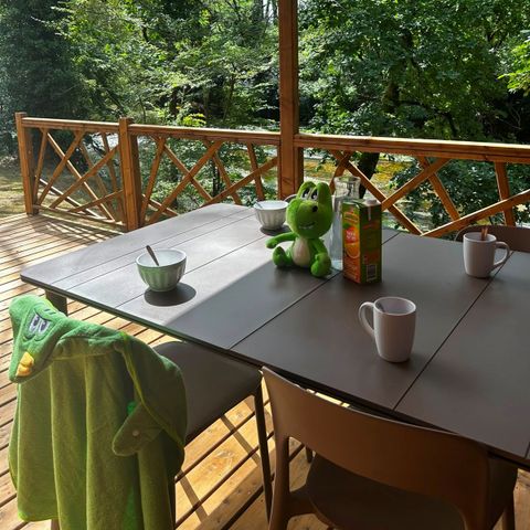 Mobilheim 4 Personen - Ecrin Vert Premium 32m² (2ch-4pers)+2SDB +halbüberdachte Terrasse 17m² + LV + CLI