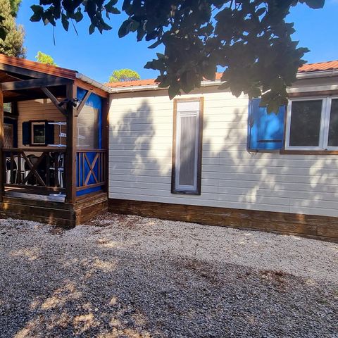 Chalet 6 Personen - 58m² - 3 Schlafzimmer - 2 Badezimmer - überdachte Terrasse + Klimaanlage + TV + LV + Backofen*.