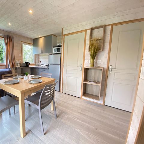 Chalet 4 Personen - PREMIUM 36m² (2 Schlafzimmer) darunter eine überdachte Terrasse 6m²