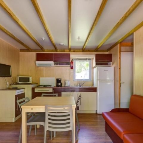 Chalet 7 Personen - CONFORT 48 m² (3 Zimmer), davon überdachte Terrasse 16m².