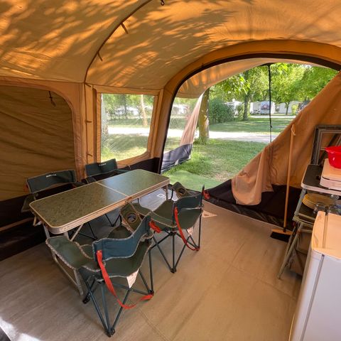 Zelt 2 Personen - Forfait Tente aménagée - Voll ausgestattetes Zelt