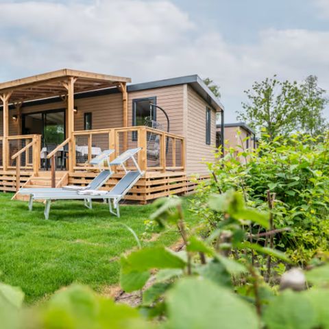 Mobilheim 8 Personen - Mobilheim | Ultimate | 3 Zi. | 6/8 Pers. | Terrasse Lounge | Outdoor Küche | 2 Bad | Klimaanlage | TV