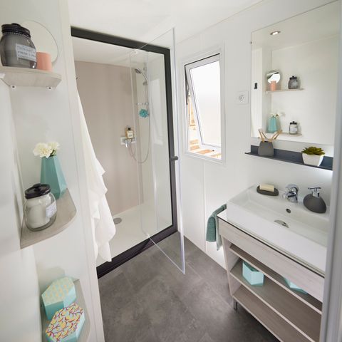 Mobilheim 6 Personen - Mobilheim Premium 35m² - 3 Schlafzimmer - Seeblick - überdachte Terrasse - TV - Klimaanlage